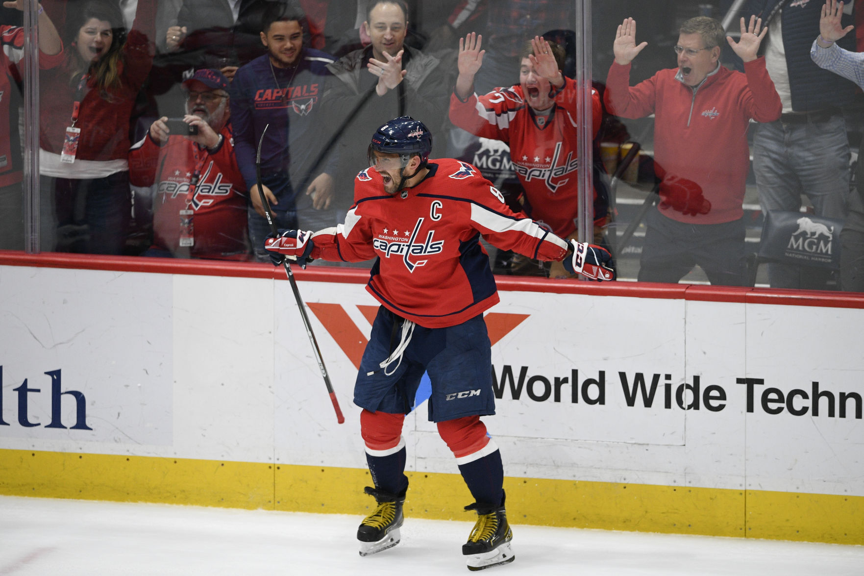 APTOPIX Kings Capitals Hockey